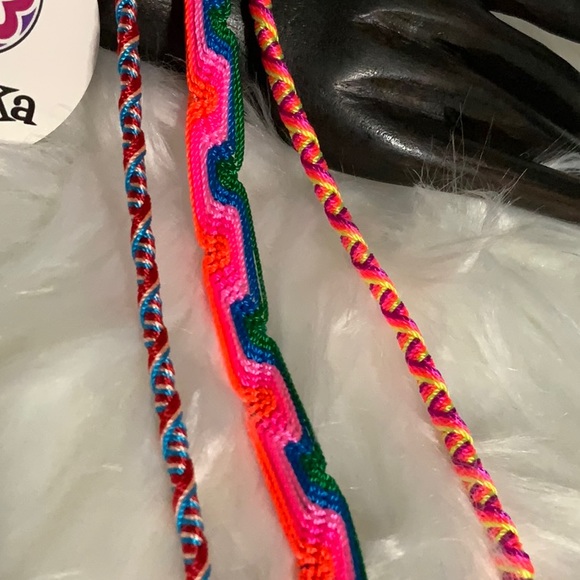 🌸Woven handmade colorful 🍭🌈friendship bracelet. Made in 🇵🇪 Peru - Picture 4 of 12